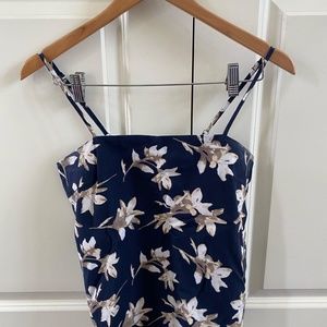 J.O.A small dark blue floral tank top
